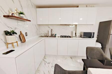 Siqueiros Maia - Lujoso Apto En Polanco Cerca De Antara 3br * Mexiko-Stadt